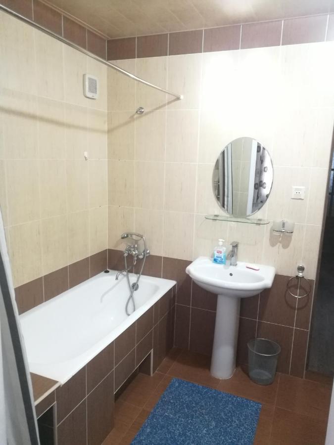 Apartment 2 Bed Room In The Center Апартамент 3-Х Комнатная В Центре Tashkent Exterior foto